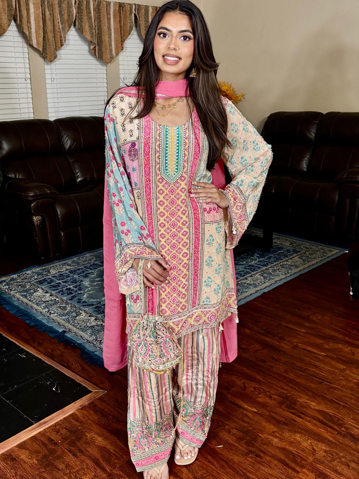 Multicolor Geometric Print Salwar Suit